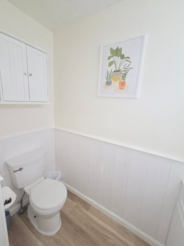 56 Washington St A, Taunton, MA 02780