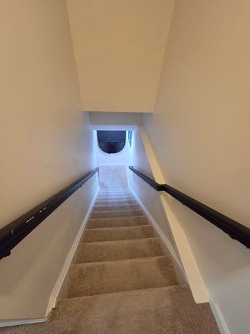 56 Washington St A, Taunton, MA 02780