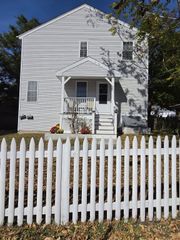 56 Washington St A, Taunton, MA 02780