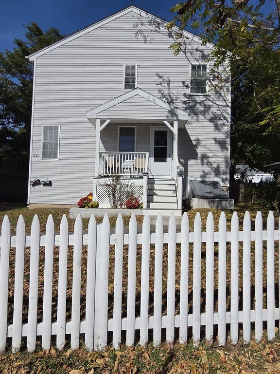 56 Washington St A, Taunton, MA 02780