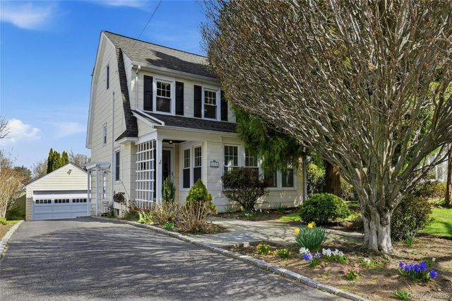 151 Hillcrest Avenue, Manhasset, NY 11030