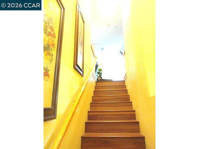 2072 Drake Ln, Hercules, CA 94547