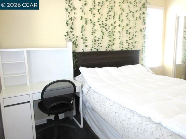 2072 Drake Ln, Hercules, CA 94547