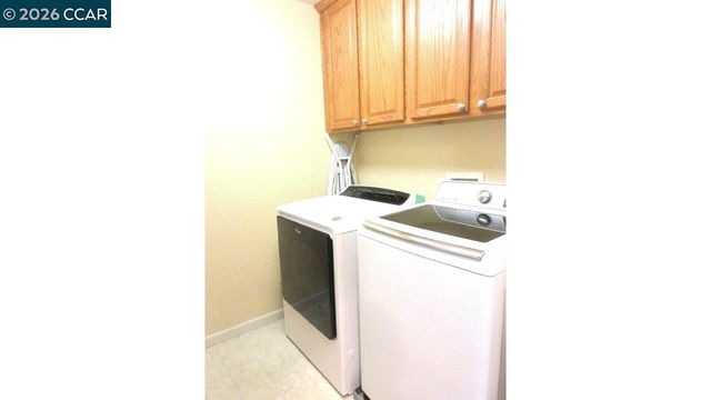 2072 Drake Ln, Hercules, CA 94547