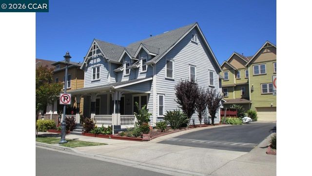 2072 Drake Ln, Hercules, CA 94547