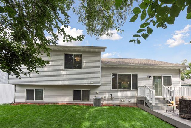 5201 49th Avenue N, Crystal, MN 55429