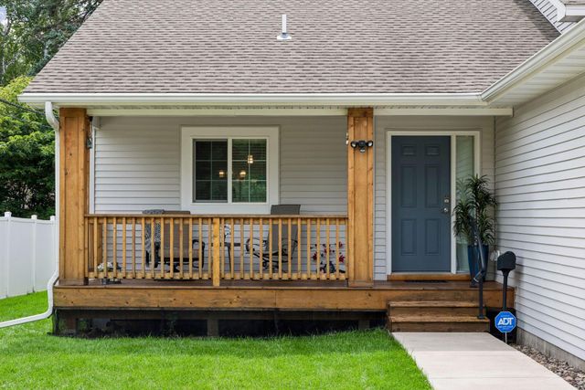 5201 49th Avenue N, Crystal, MN 55429