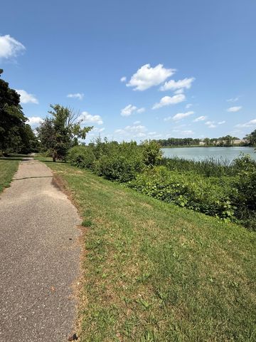 5201 49th Avenue N, Crystal, MN 55429