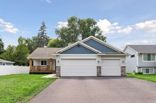 5201 49th Avenue N, Crystal, MN 55429
