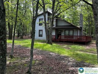 38 Lindbergh Circle, Penn Forest Twp, PA 18210