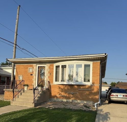 7513 S Saint Louis Avenue, Chicago, IL 60652
