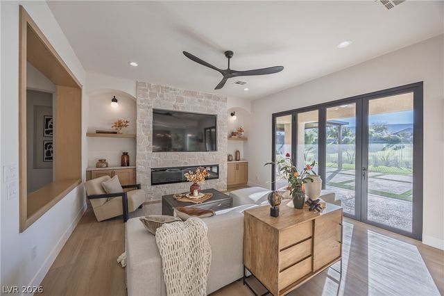 10248 Andante Court, Las Vegas, NV 89135