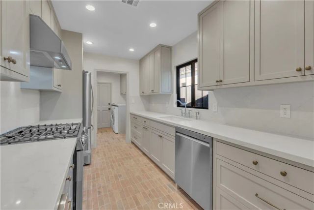 4316 Bellaire, Studio City, CA 91604