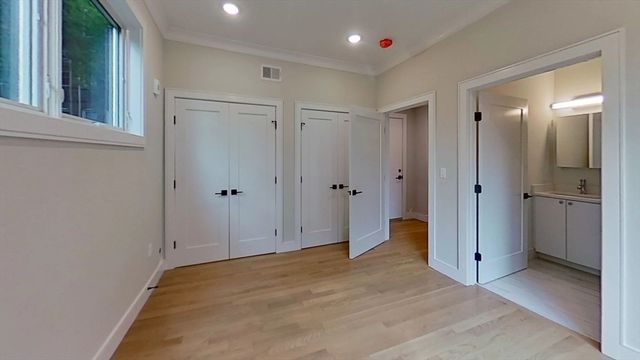 104-106 Warren St. 1, Boston, MA 02135