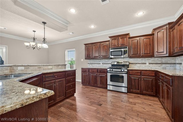 6114 Red Oak Court, Fort Smith, AR 72916