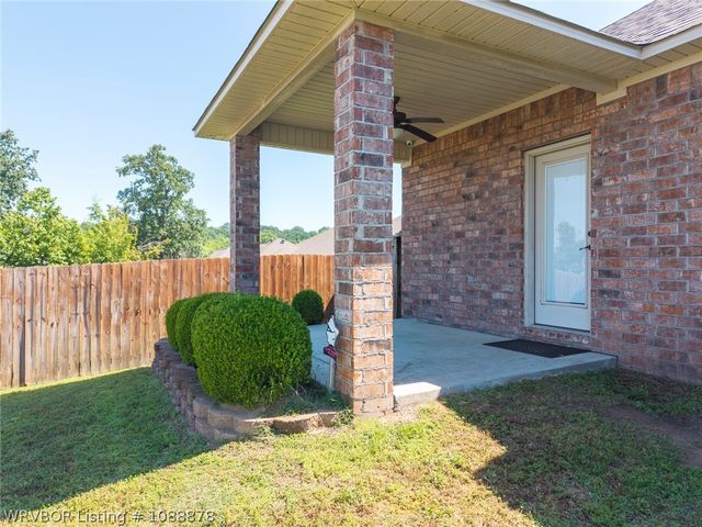 6114 Red Oak Court, Fort Smith, AR 72916