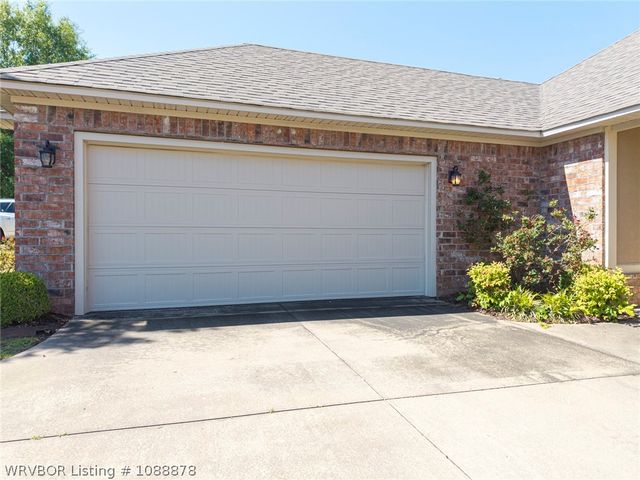 6114 Red Oak Court, Fort Smith, AR 72916