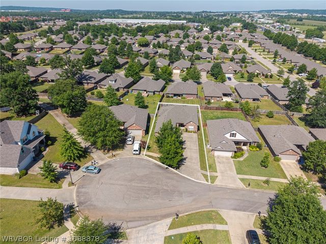 6114 Red Oak Court, Fort Smith, AR 72916