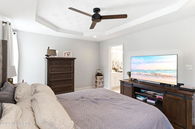 517 Chieftain Dr, Louisville, KY 40118