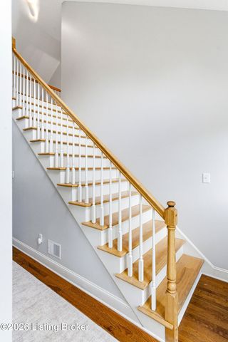 517 Chieftain Dr, Louisville, KY 40118