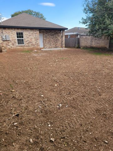 3416 S ONG Street, Amarillo, TX 79109