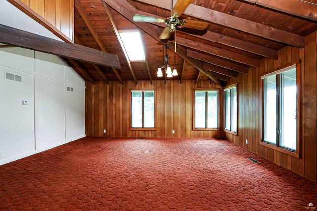 2910 Lakewood Drive, Manhattan, KS 66503