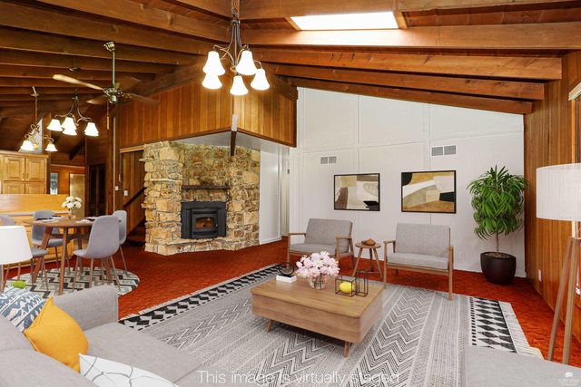 2910 Lakewood Drive, Manhattan, KS 66503