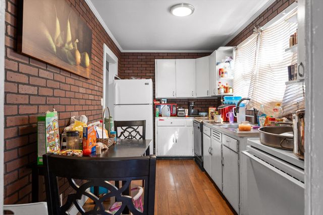 1004 Mcfarland Avenue, Rossville, GA 30741