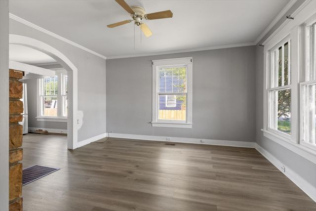 1004 Mcfarland Avenue, Rossville, GA 30741
