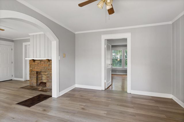 1004 Mcfarland Avenue, Rossville, GA 30741
