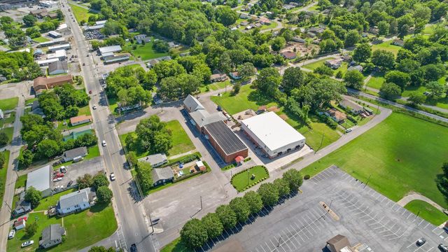 1004 Mcfarland Avenue, Rossville, GA 30741