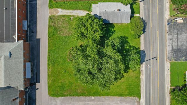 1004 Mcfarland Avenue, Rossville, GA 30741
