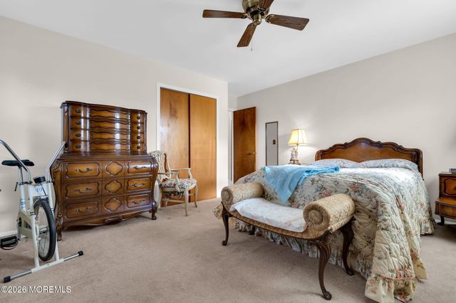 1 Spanish Wells Street, Toms River, NJ 08757