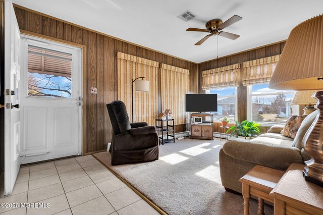 1 Spanish Wells Street, Toms River, NJ 08757