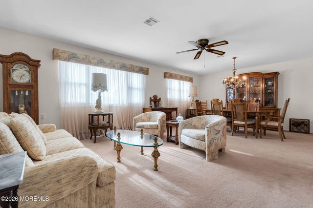 1 Spanish Wells Street, Toms River, NJ 08757