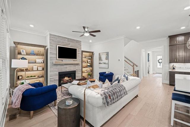 410 Anglin Walk, Alpharetta, GA 30009