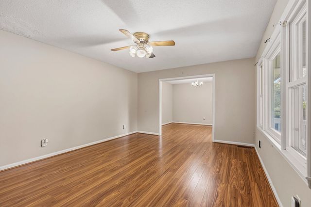 202 Flatwood Road, Spartanburg, SC 29303