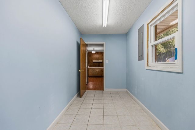 202 Flatwood Road, Spartanburg, SC 29303