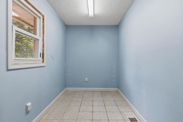 202 Flatwood Road, Spartanburg, SC 29303