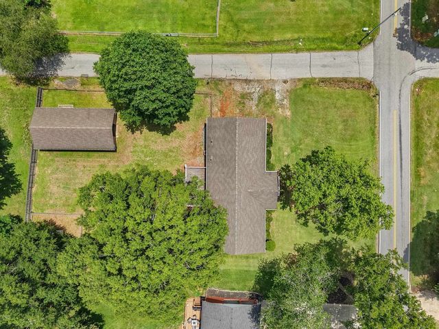 202 Flatwood Road, Spartanburg, SC 29303