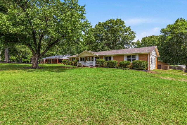 202 Flatwood Road, Spartanburg, SC 29303