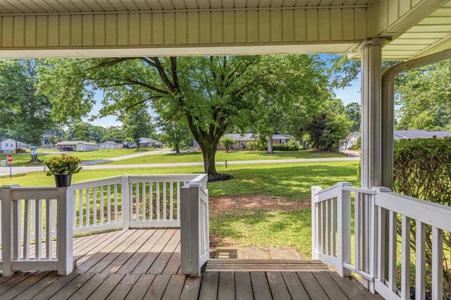 202 Flatwood Road, Spartanburg, SC 29303