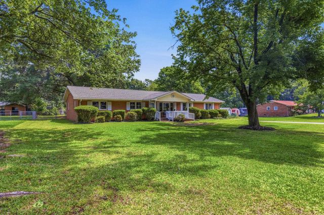 202 Flatwood Road, Spartanburg, SC 29303
