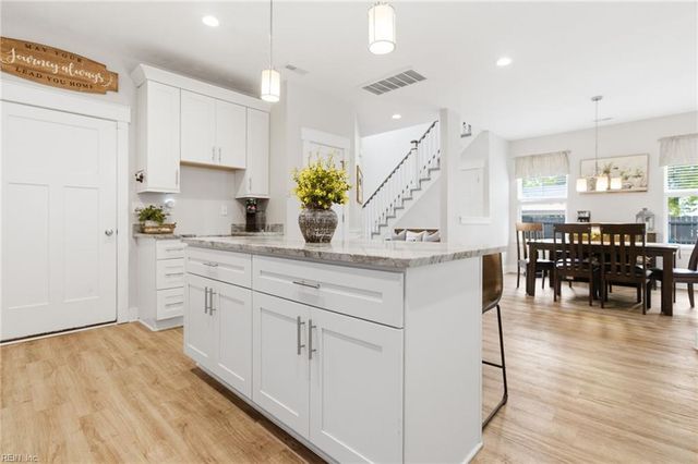 5324 Challedon DR, Virginia Beach, VA 23462
