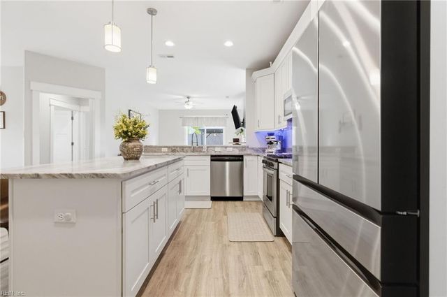 5324 Challedon DR, Virginia Beach, VA 23462