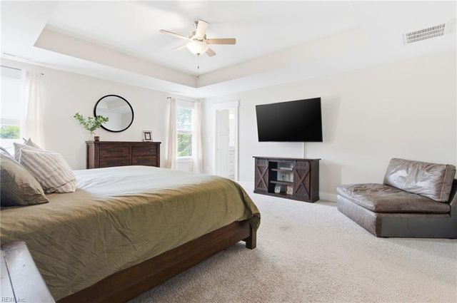 5324 Challedon DR, Virginia Beach, VA 23462