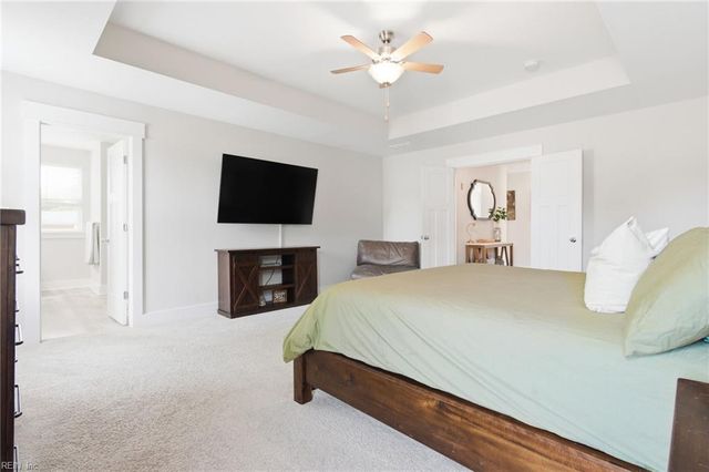5324 Challedon DR, Virginia Beach, VA 23462