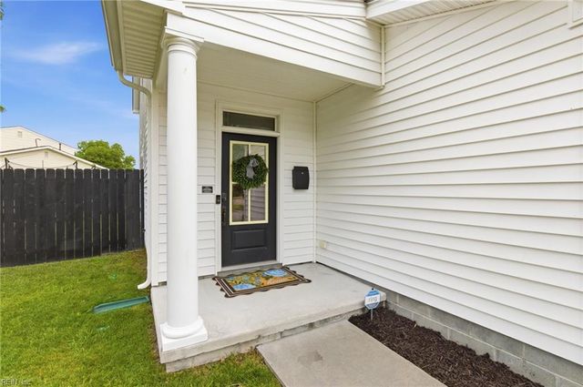 5324 Challedon DR, Virginia Beach, VA 23462