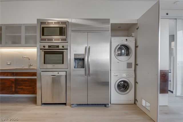 3722 Las Vegas Boulevard 1502, Las Vegas, NV 89158
