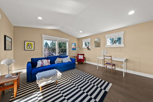 2336 NW Lolo Drive, Bend, OR 97703